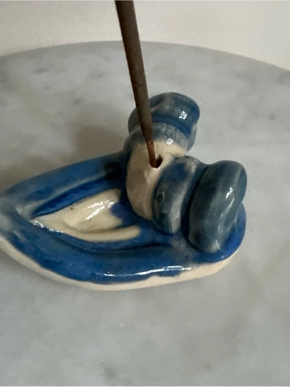 Vintage Leaf Incense Holder - Blue & White Design